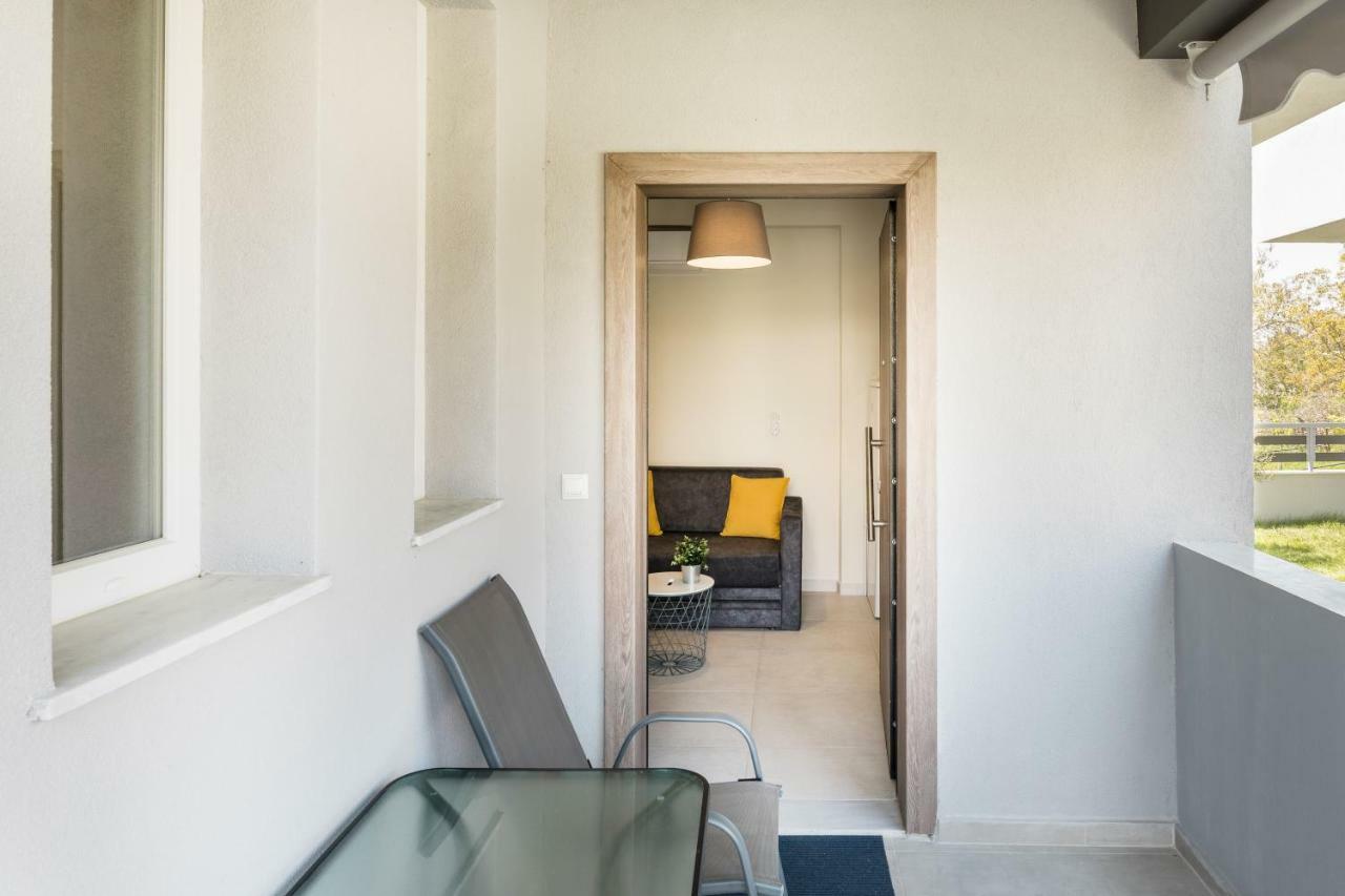 V Luxury Apartments Siviri Ngoại thất bức ảnh